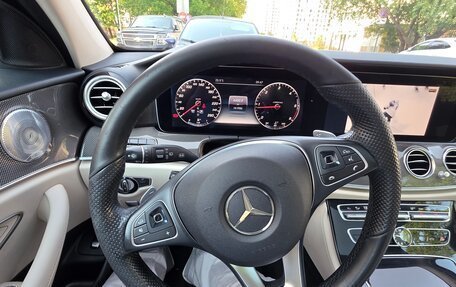 Mercedes-Benz E-Класс, 2017 год, 2 950 000 рублей, 8 фотография
