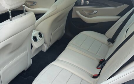Mercedes-Benz E-Класс, 2017 год, 2 950 000 рублей, 12 фотография