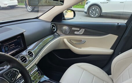 Mercedes-Benz E-Класс, 2017 год, 2 950 000 рублей, 11 фотография