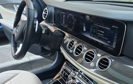 Mercedes-Benz E-Класс, 2017 год, 2 950 000 рублей, 16 фотография