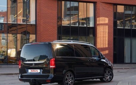 Mercedes-Benz V-Класс, 2017 год, 4 290 000 рублей, 8 фотография
