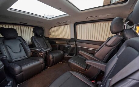 Mercedes-Benz V-Класс, 2017 год, 4 290 000 рублей, 18 фотография