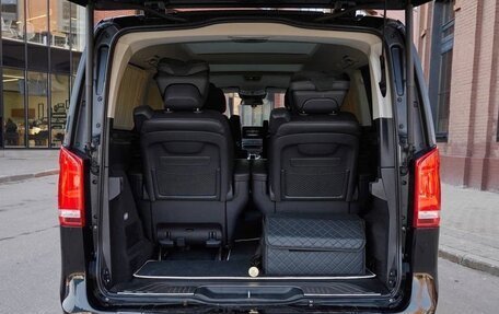 Mercedes-Benz V-Класс, 2017 год, 4 290 000 рублей, 25 фотография