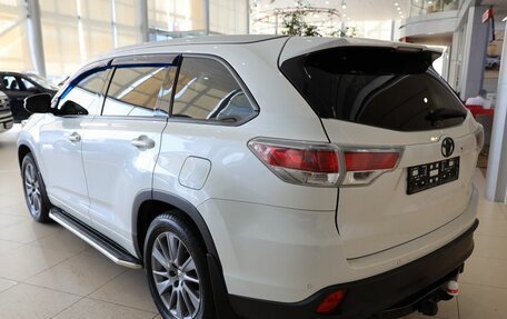 Toyota Highlander III, 2014 год, 2 890 000 рублей, 7 фотография