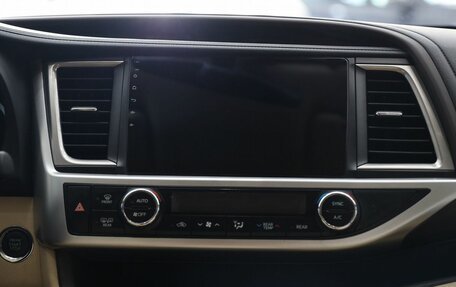 Toyota Highlander III, 2014 год, 2 890 000 рублей, 18 фотография