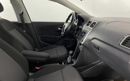 Volkswagen Polo VI (EU Market), 2018 год, 1 340 000 рублей, 5 фотография