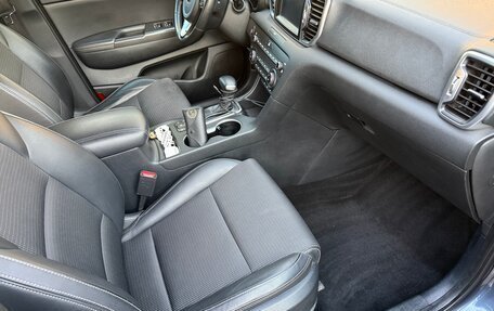 KIA Sportage IV рестайлинг, 2018 год, 2 220 000 рублей, 32 фотография
