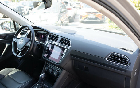 Volkswagen Tiguan II, 2018 год, 3 170 000 рублей, 7 фотография