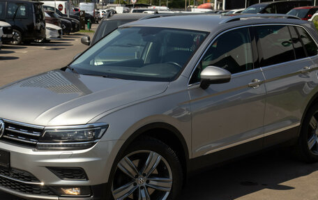Volkswagen Tiguan II, 2018 год, 3 170 000 рублей, 25 фотография