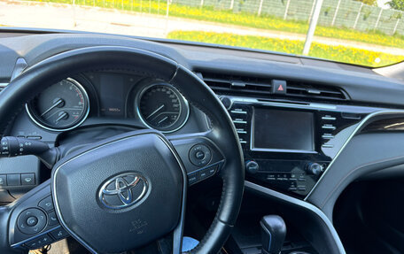 Toyota Camry, 2019 год, 2 900 000 рублей, 9 фотография