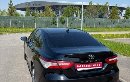 Toyota Camry, 2019 год, 2 900 000 рублей, 10 фотография