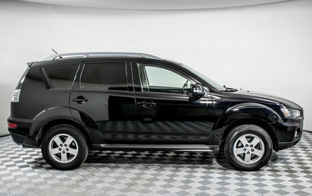 Mitsubishi Outlander III рестайлинг 3, 2010 год, 925 000 рублей, 4 фотография