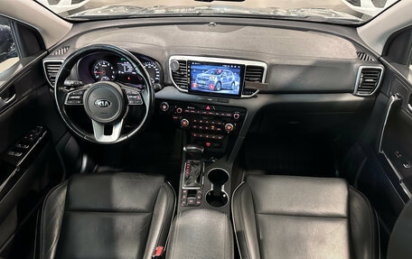 KIA Sportage IV рестайлинг, 2018 год, 2 590 000 рублей, 7 фотография