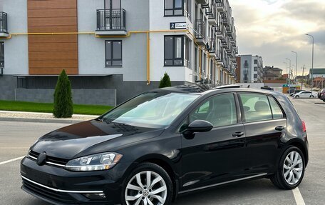 Volkswagen Golf VII, 2019 год, 1 900 000 рублей, 2 фотография