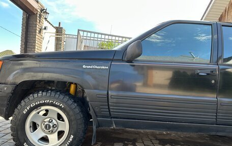 Jeep Grand Cherokee, 1994 год, 700 000 рублей, 2 фотография