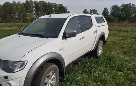 Mitsubishi L200 IV рестайлинг, 2012 год, 1 300 000 рублей, 5 фотография