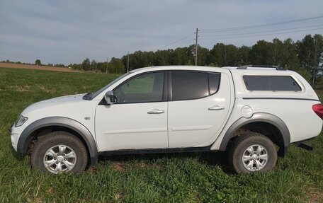 Mitsubishi L200 IV рестайлинг, 2012 год, 1 300 000 рублей, 4 фотография