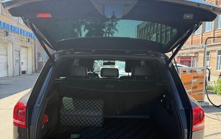 Volkswagen Touareg III, 2011 год, 1 350 000 рублей, 12 фотография