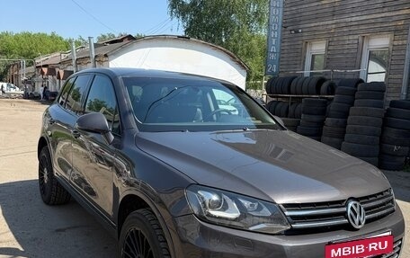 Volkswagen Touareg III, 2011 год, 1 350 000 рублей, 6 фотография