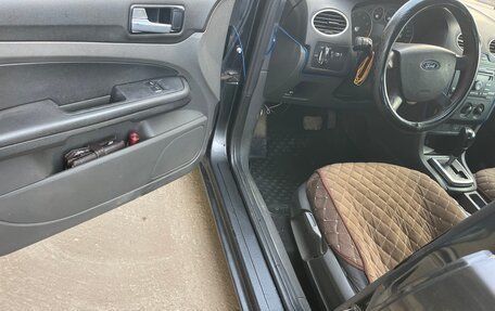 Ford Focus II рестайлинг, 2006 год, 300 000 рублей, 15 фотография