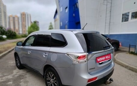 Mitsubishi Outlander III рестайлинг 3, 2013 год, 1 020 000 рублей, 4 фотография