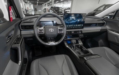Toyota RAV4, 2026 год, 4 050 000 рублей, 7 фотография
