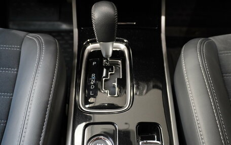 Mitsubishi Outlander III рестайлинг 3, 2021 год, 3 480 000 рублей, 20 фотография