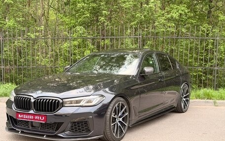BMW 5 серия, 2019 год, 5 750 000 рублей, 1 фотография