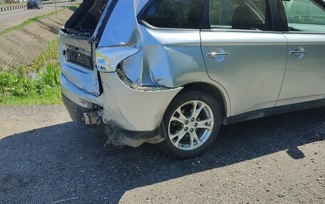 Mitsubishi Outlander III рестайлинг 3, 2012 год, 1 000 000 рублей, 1 фотография