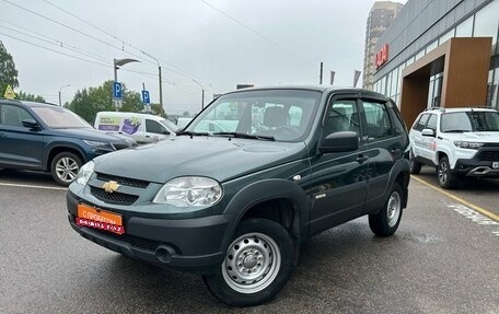 Chevrolet Niva I рестайлинг, 2017 год, 555 000 рублей, 1 фотография