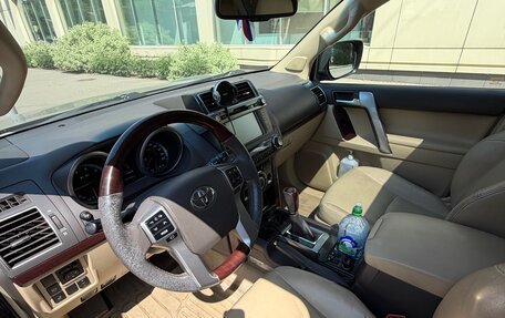 Toyota Land Cruiser Prado 150 рестайлинг 2, 2015 год, 4 700 000 рублей, 8 фотография