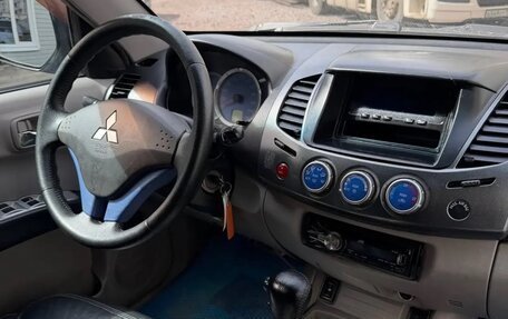 Mitsubishi L200 IV рестайлинг, 2008 год, 985 000 рублей, 6 фотография