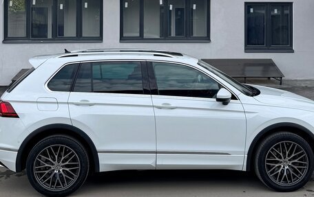 Volkswagen Tiguan II, 2019 год, 3 790 000 рублей, 6 фотография