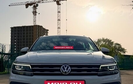Volkswagen Tiguan II, 2019 год, 3 790 000 рублей, 13 фотография
