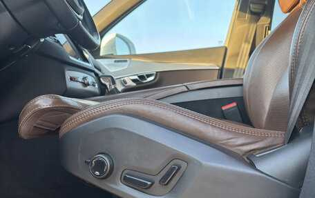 Volvo XC90 II рестайлинг, 2018 год, 5 380 000 рублей, 18 фотография