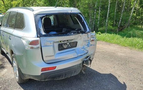 Mitsubishi Outlander III рестайлинг 3, 2012 год, 1 000 000 рублей, 3 фотография