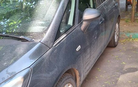 Opel Zafira C рестайлинг, 2014 год, 850 000 рублей, 4 фотография