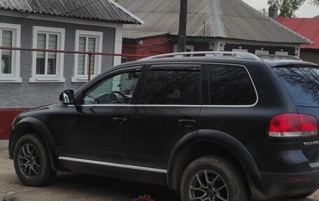 Volkswagen Touareg III, 2005 год, 800 000 рублей, 4 фотография