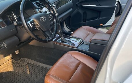 Toyota Camry, 2016 год, 2 190 000 рублей, 2 фотография