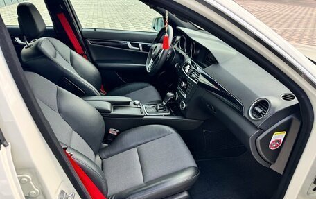 Mercedes-Benz C-Класс, 2011 год, 1 750 000 рублей, 8 фотография