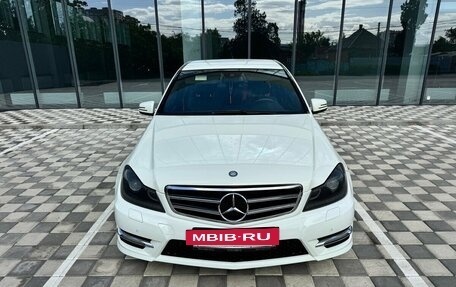 Mercedes-Benz C-Класс, 2011 год, 1 750 000 рублей, 12 фотография