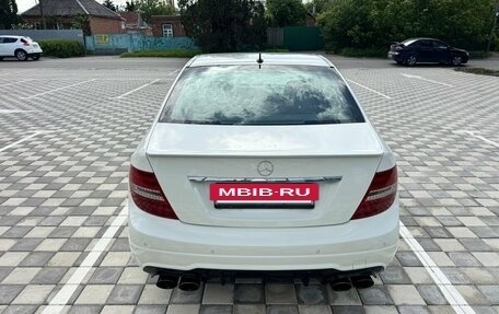 Mercedes-Benz C-Класс, 2011 год, 1 750 000 рублей, 11 фотография