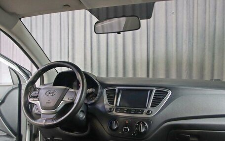Hyundai Solaris II рестайлинг, 2022 год, 1 299 000 рублей, 5 фотография