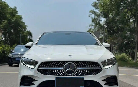 Mercedes-Benz A-Класс, 2021 год, 1 620 000 рублей, 2 фотография