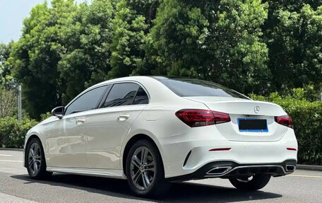 Mercedes-Benz A-Класс, 2021 год, 1 620 000 рублей, 4 фотография