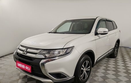 Mitsubishi Outlander III рестайлинг 3, 2017 год, 1 929 000 рублей, 1 фотография