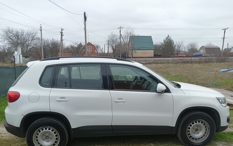 Volkswagen Tiguan I, 2014 год, 933 000 рублей, 2 фотография