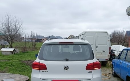 Volkswagen Tiguan I, 2014 год, 933 000 рублей, 3 фотография