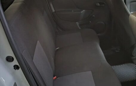 Renault Logan II, 2018 год, 650 000 рублей, 10 фотография