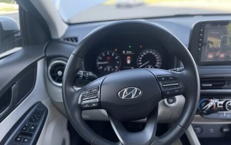 Hyundai Kona I, 2022 год, 2 100 000 рублей, 16 фотография